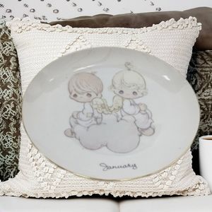 👣4/$20. ~Precious Moments.  January